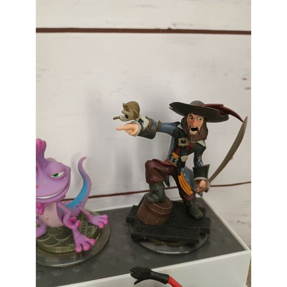 Disney Infinity Character Figurines Set - The Incredibles Monsters Inc Pirates O - Picture 4 of 10